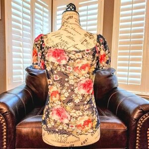 One Clothing Cream Fitted Short Sleeve Blouse